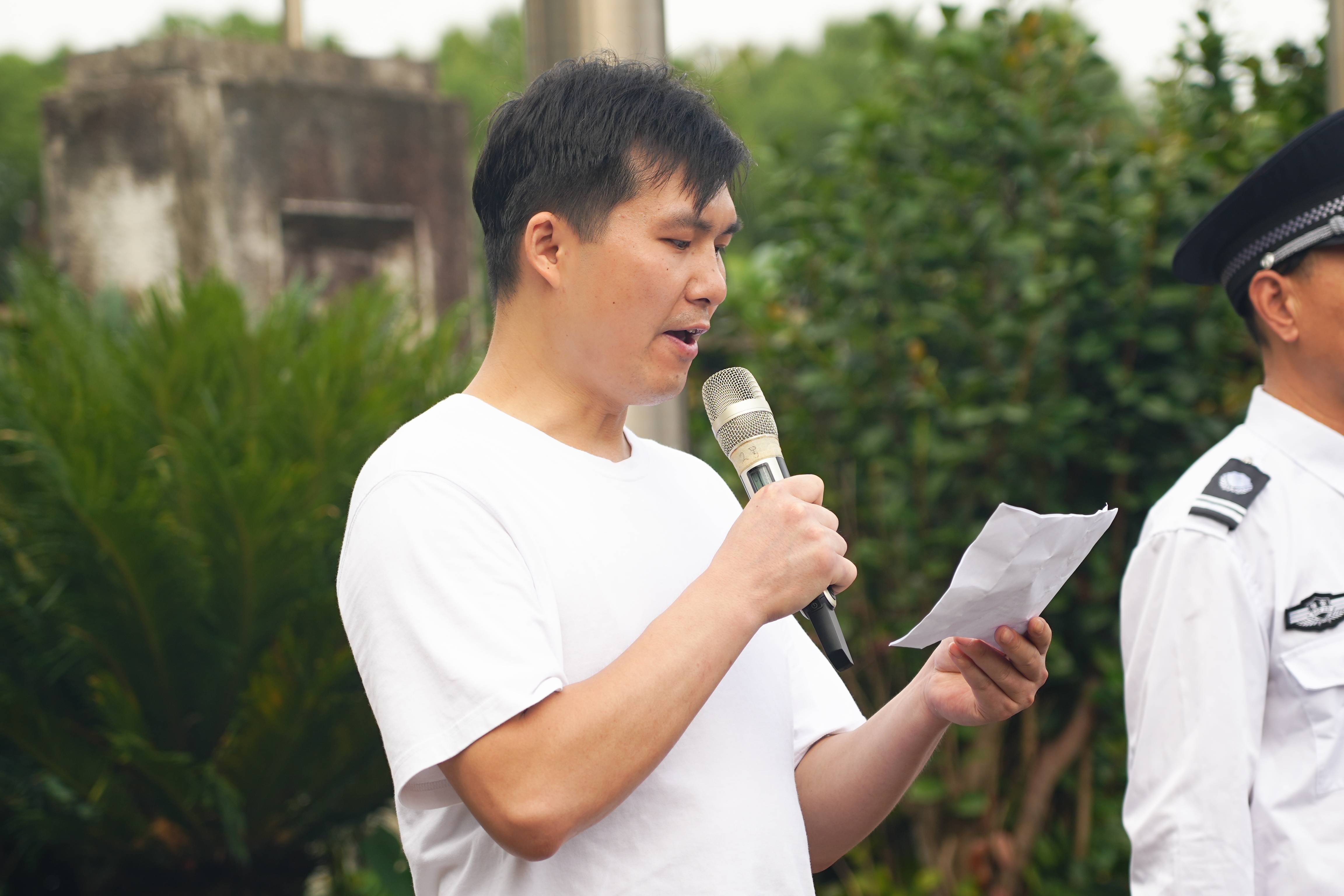 弘揚(yáng)愛國主義精神，音王慶賀黨的生日