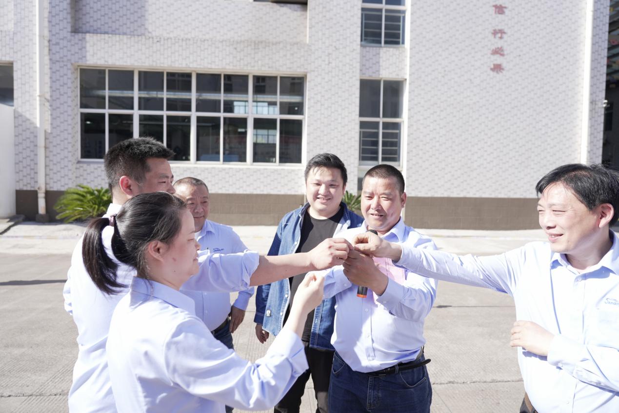 音王開展“弘揚(yáng)工匠精神、鑄造音王精品”主題活動(dòng)