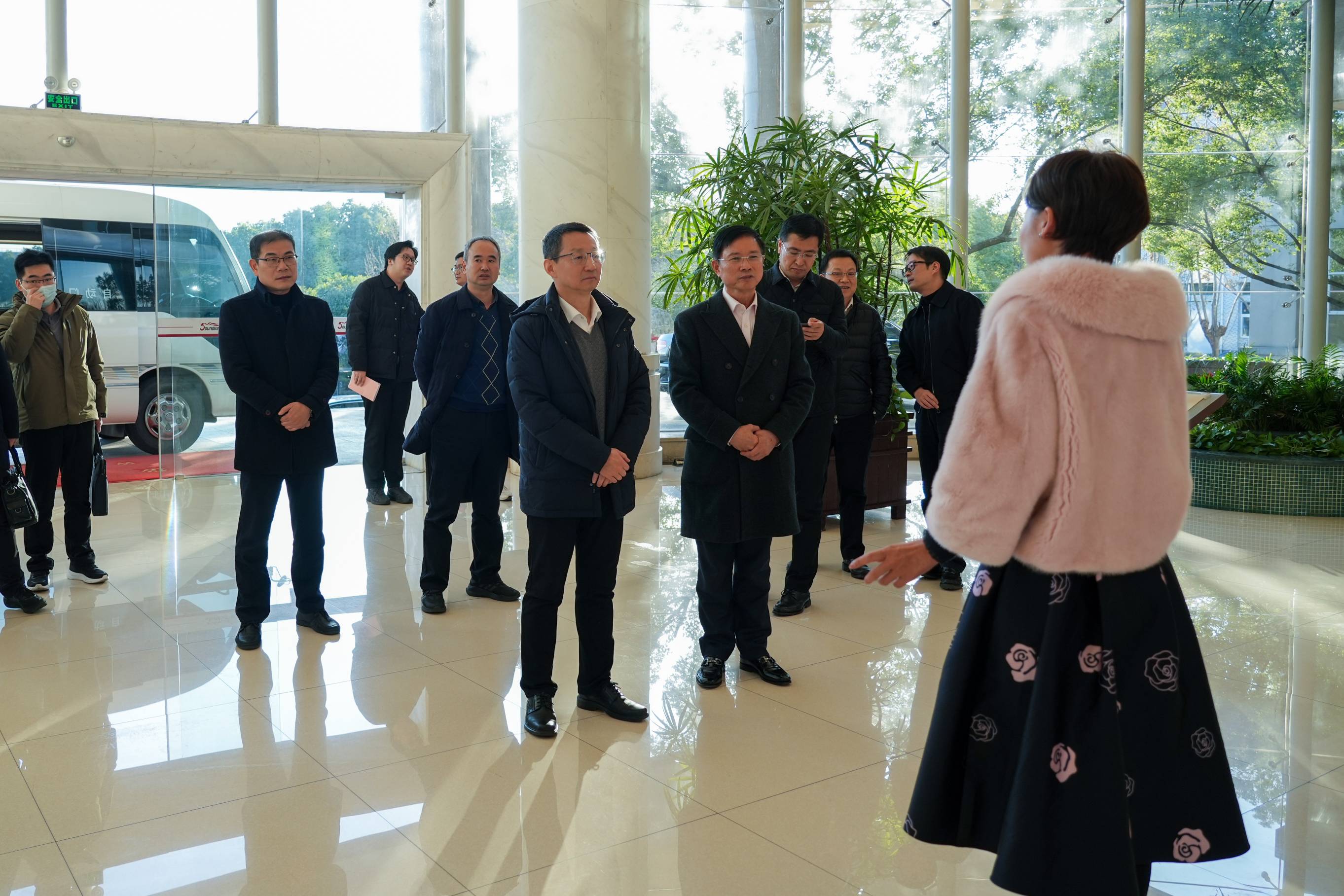 寧波市黨政領(lǐng)導(dǎo)一行赴音王集團考察調(diào)研，共鑄科技文化融合發(fā)展