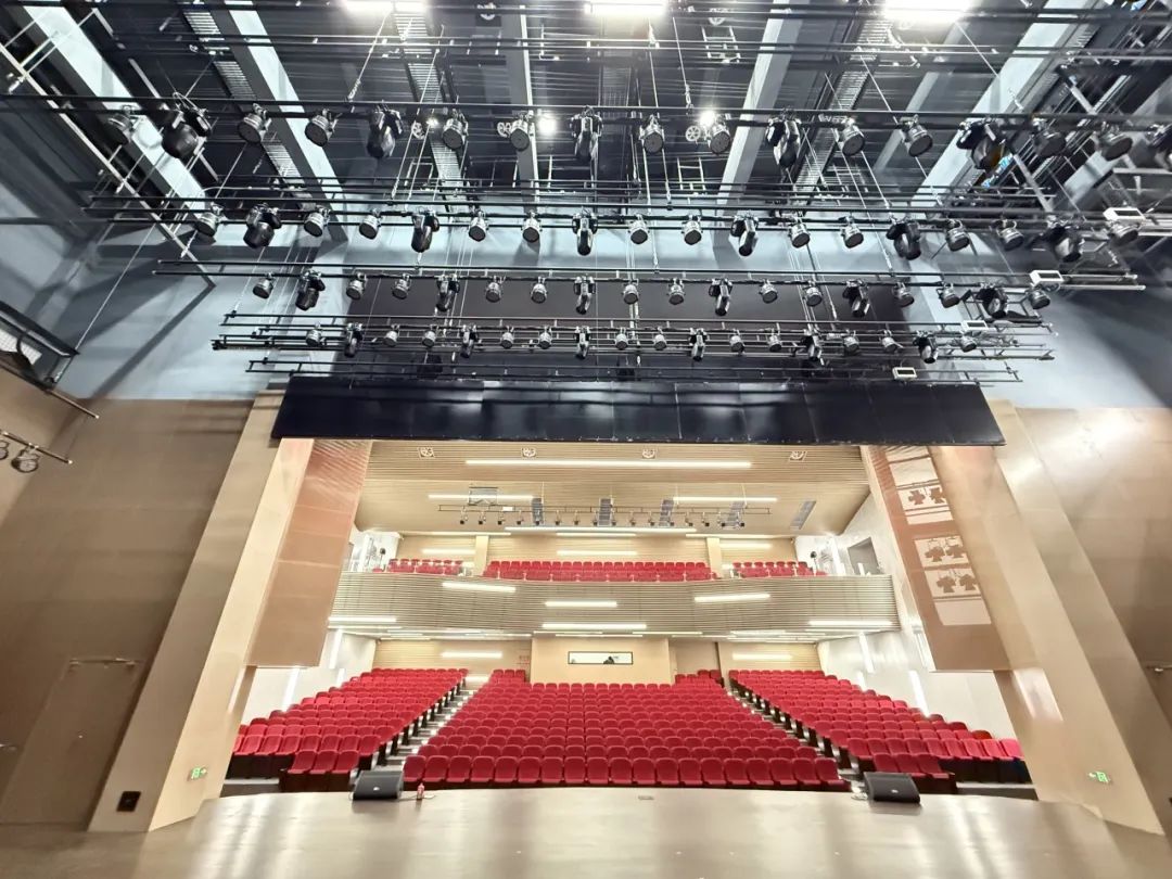 郭巨綜合文化中心 郭巨綜合文化中心